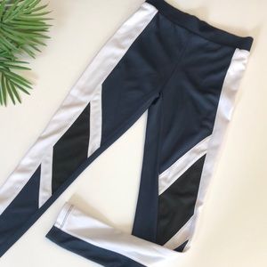 Urban Outfitters women’s blue track pants size XS